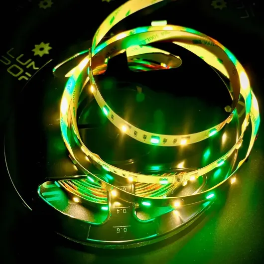 Ruban LED multicolore et blanc variable