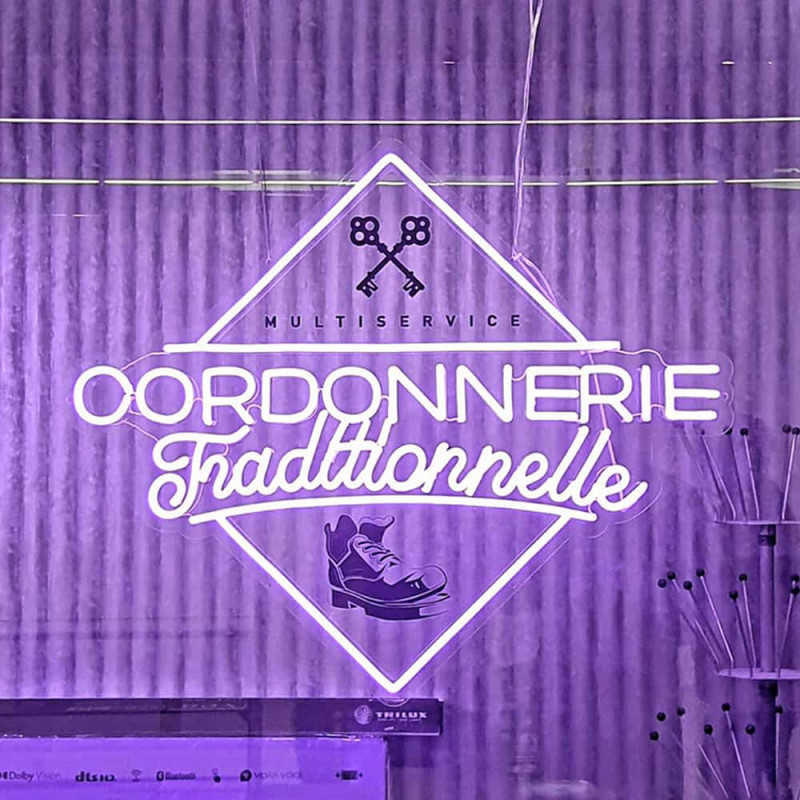 Enseigne néon violette RELIEF avec effet 3D