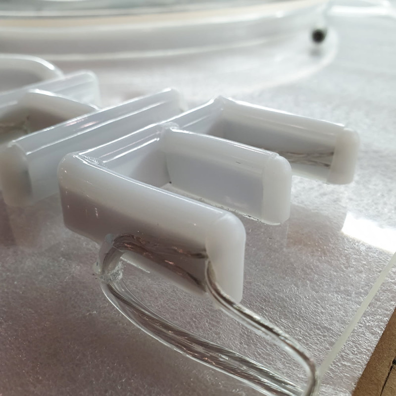 Câble d'alimentation transparent pour l'enseigne LED